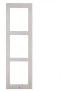 2N Opbouw installatie afdekframe voor 3 modules frame for 3 modules   silver